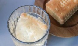 山东钙奶饼干娱乐吃瓜酱,揭秘网红零食背后的故事